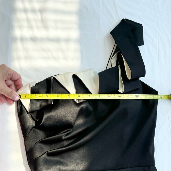 Max And Cleo By BCBG Women’s Pleated Ruffle One Shoulder Mini Dress Black Size 4 - Picture 5 of 16